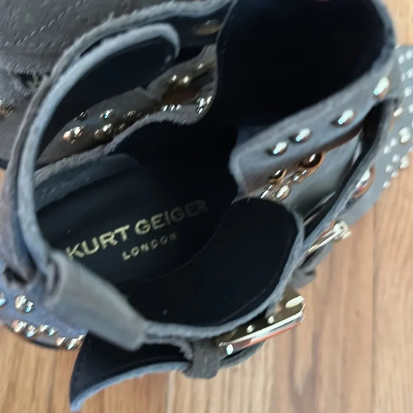 Kurt Geiger Sybil khaki suede studded ankle bootiegreat pre owned condition - Picture 3 of 12